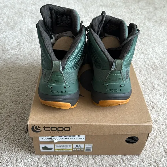 Topo Athletic Men’s Trailventure 2 WP Boots Dark Green/Clay Size 9.5 BRAND NEW