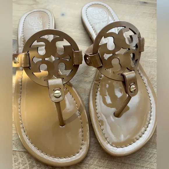 Tory Burch MILLER PATENT SANDAL in Sand Size 7
