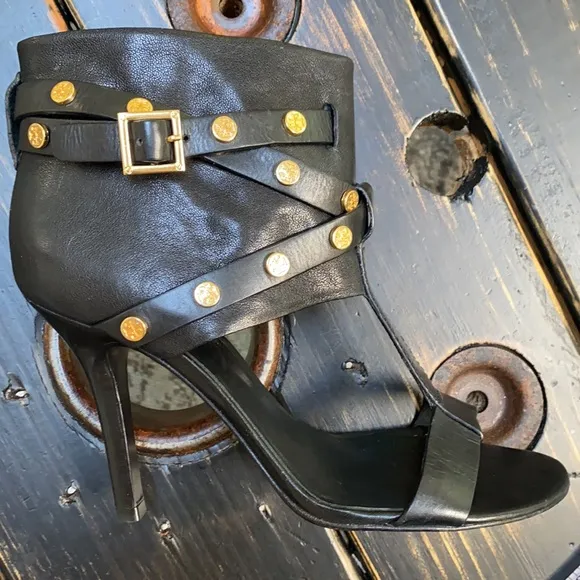 Tory Burch T Strap Open Toe Ankle Boots/Sandals