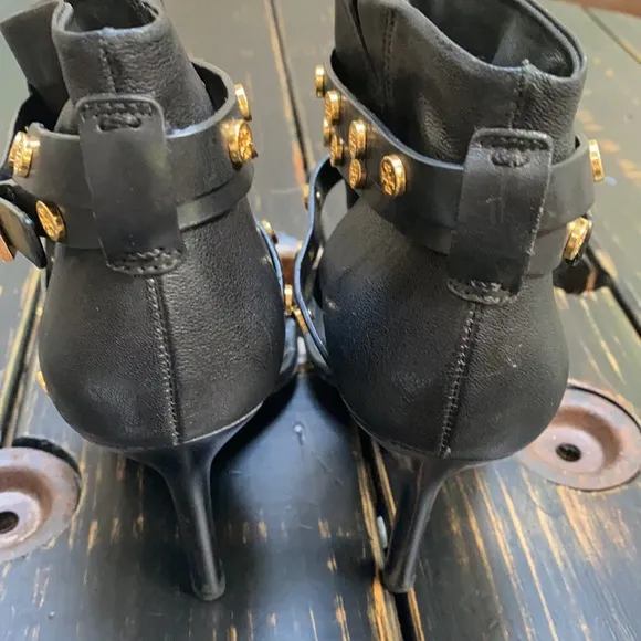 Tory Burch T Strap Open Toe Ankle Boots/Sandals