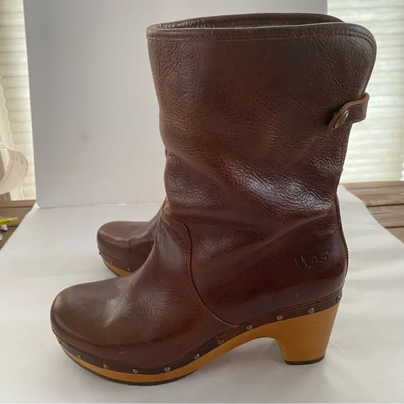 UGG Australia 1001793 Lynnea II Clog Boots Chestnut Brown Genuine Leather Size 7
