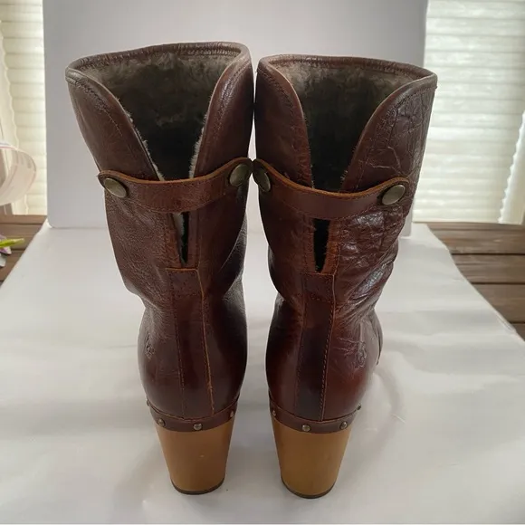 UGG Australia 1001793 Lynnea II Clog Boots Chestnut Brown Genuine Leather Size 7