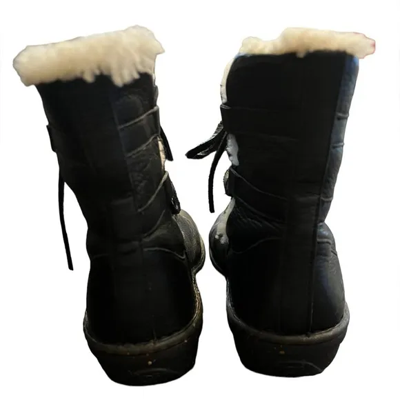 UGG® Australia Caspia Black Leather Ankle Boots Women’s Size 7​​​​​