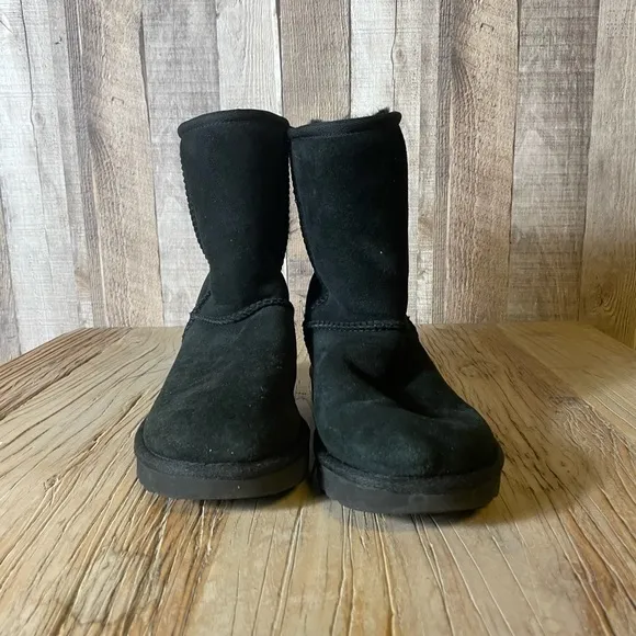 UGG Australia Classic Short II Winter Boots