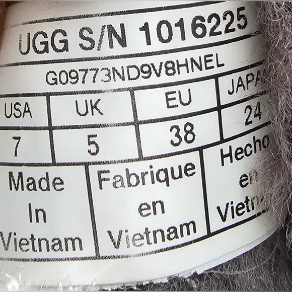 UGG Bailey Bow II Boots Women's Size 7 Gray Satin Bow lace up back detail