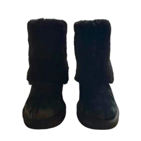 UGG Black Classic Short II Sherpa Cuff Boots Size 10