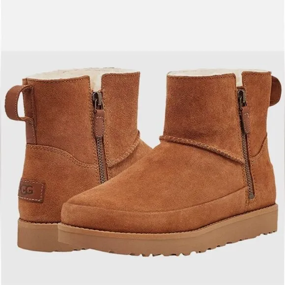 UGG Classic Mini Boots – Size 8, Fur Lined