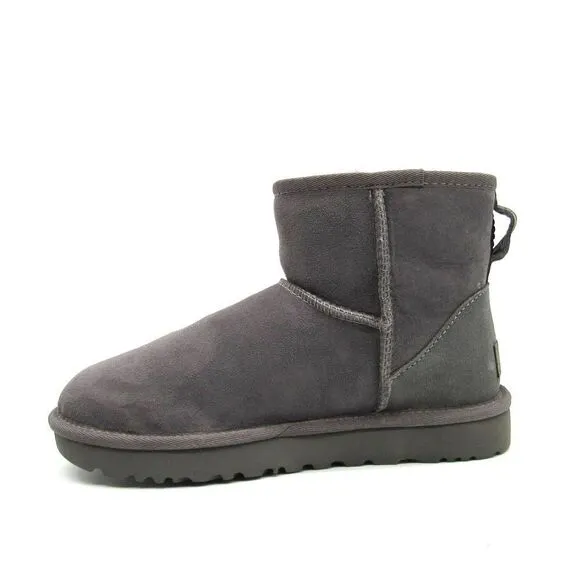 UGG CLASSIC MINI II SHEEPSKIN BOOTS IN GREY SZ 6