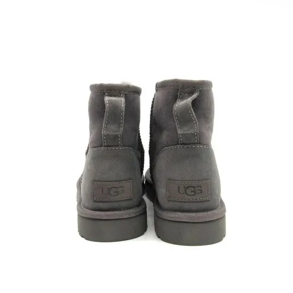 UGG CLASSIC MINI II SHEEPSKIN BOOTS IN GREY SZ 6