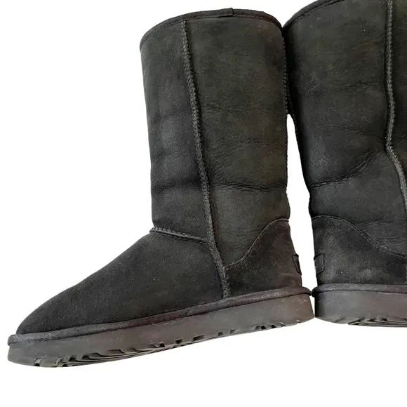UGG Classic Tall II Boots Black Size 6