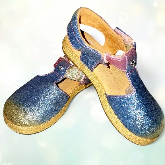UGG Emmery Sandals
