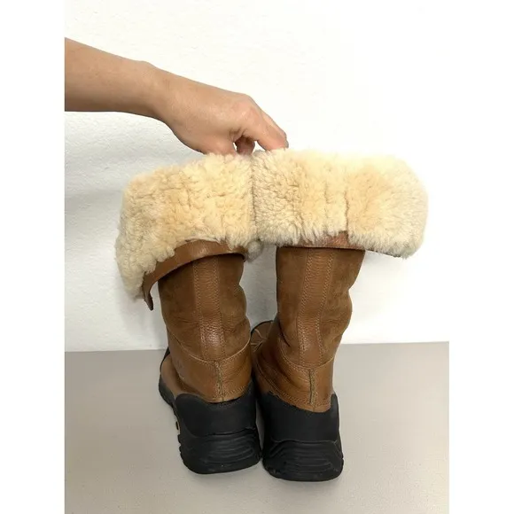 UGG Women's Adirondack Boot Tall III Boot in Chestnut Size 9.5 Vibram Leather