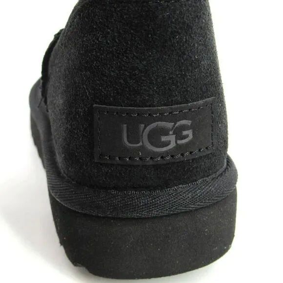 UGG Women's Classic Mini II Sheepskin Boots in Black Sz 6