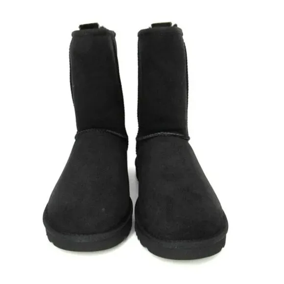 UGG CLASSIC SHORT ll SHEEPSKIN WOMEN'S BOOTS IN BLACK
