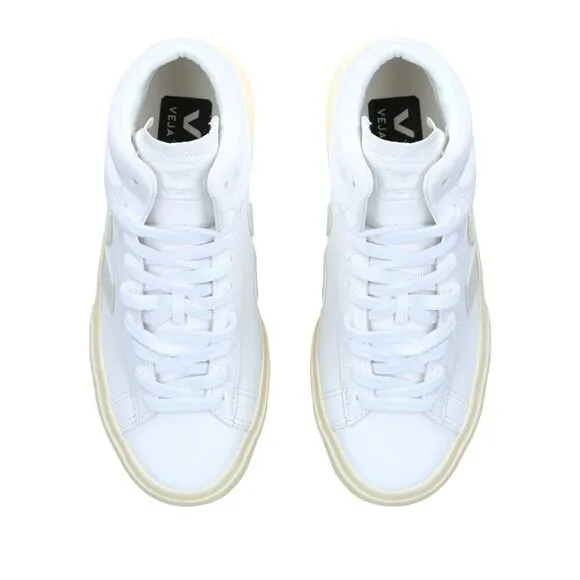 VEJA Leather Minotaur High-Top Sneakers Size 9 Lace-up 80’s Style Comfortable