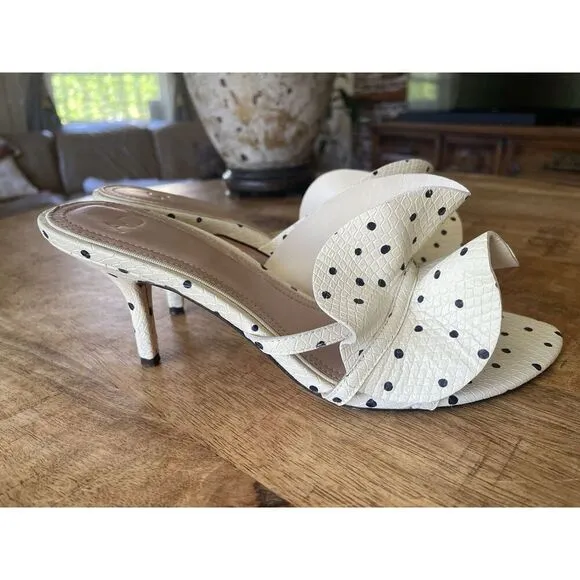 Vero Cuoio, A D Daughters Cream /Black Genuine Leather  Women’s Size6.5 Sandals