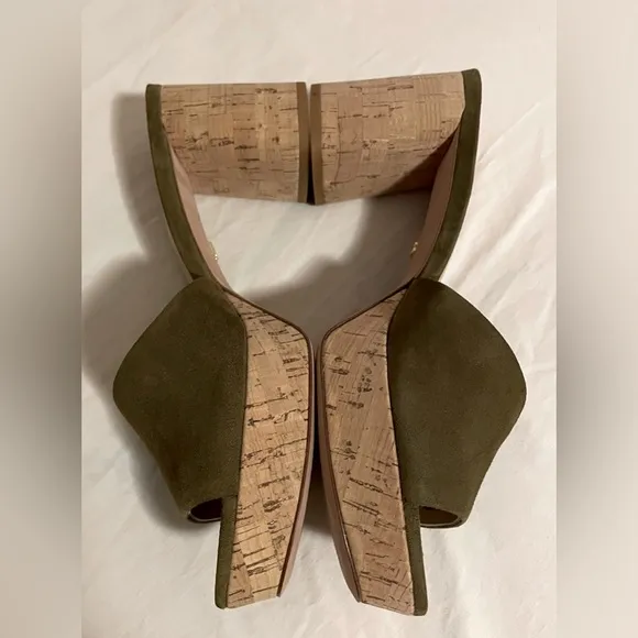 Veronica Beard &quot;Daliplatlow&quot; suede mule sandals
