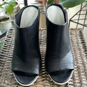 Vince Allison Peep Toe Black Leather Slip On Mule Bootie Block Heel size 9.5