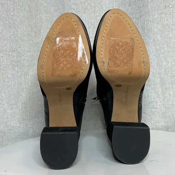 VINCE CAMUTO GILISAMA BLACK SUEDE PATCHWORK BLOCK HEEL PLATFORM ANKLE BOOTS NWOT