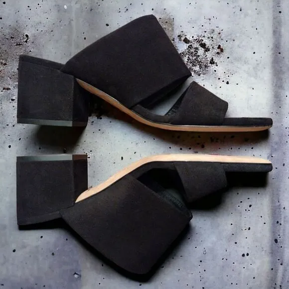Vince 'Charleen' Suede Block Heel Open Toe Sandals, Size 8, Black