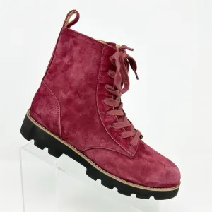 Vionic Lani Red Suede Lace Up Booties Size 7.5 Arch Support Water Resistant