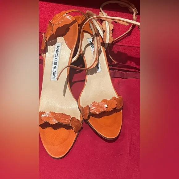 VTG Manolo Blahnik orange leaf leather sandals 4” hells sz 36.5