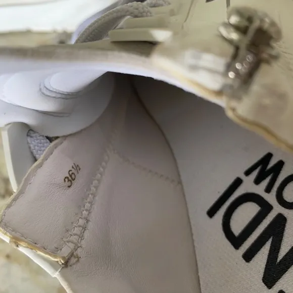 Woman’s Fendi sneaker 6.5