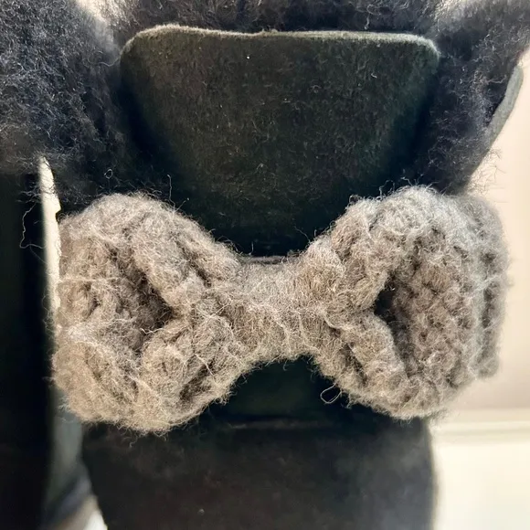 WOMEN’S UGG MINI BLACK BAILEY KNIT BOW BOOTS SZ 9