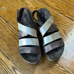 Y2K style Pierre Dumas platform wedge sandals. Cork soles. Size 6. Silver/bronze