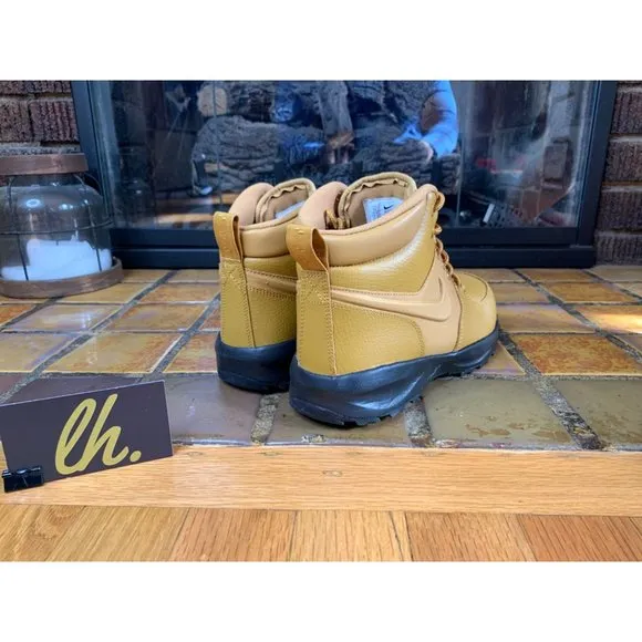 Youth 6.5y Nike Manoa LTR “Wheat” Leather Boots BQ5372-700