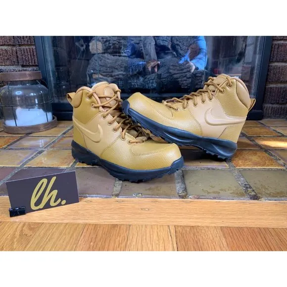 Youth 6.5y Nike Manoa LTR “Wheat” Leather Boots BQ5372-700