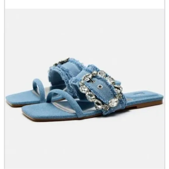 ZARA BUCKLED DENIM FLAT SANDALSDENIM BLUE