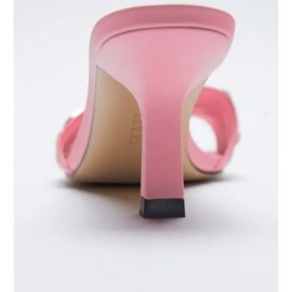 ZARA Heeled Sandals With Chain Detail Gold Pink