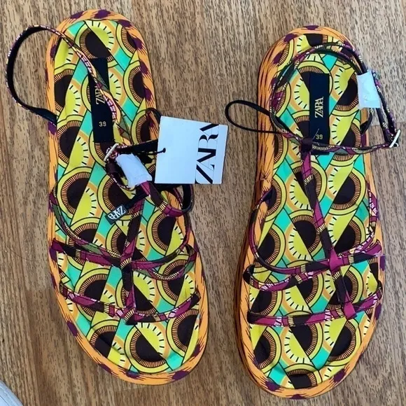 Zara NWT multicolor printed sandals