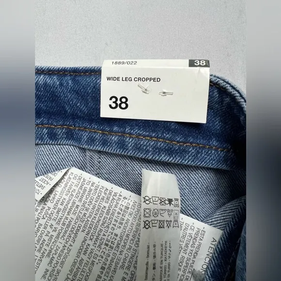Zara Wide Leg High Rise Cropped Jeans