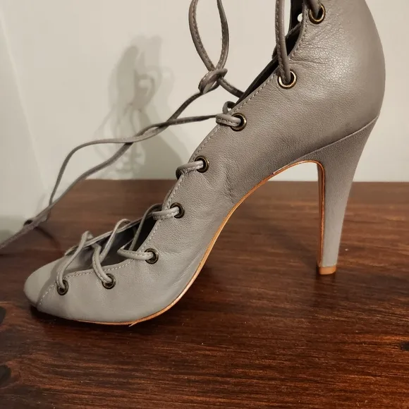Zimmermann Lace Up Heels in Gray E.U. 37, U.S. 6.5